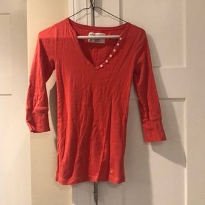 Three quarter sleeve top